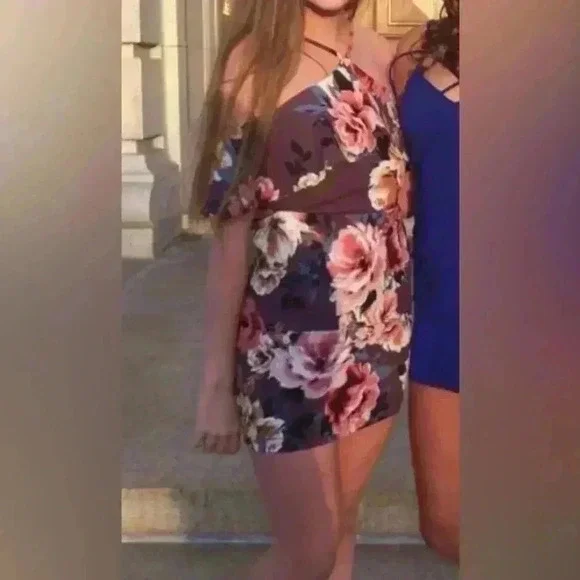 Windsor Floral Dress - Picture 2 of 13